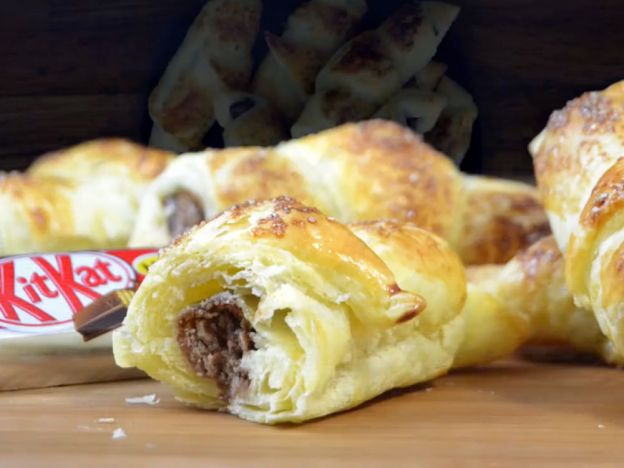 Croissants con chocolate