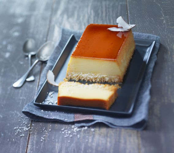 Flan de coco, caramelo y queso crema