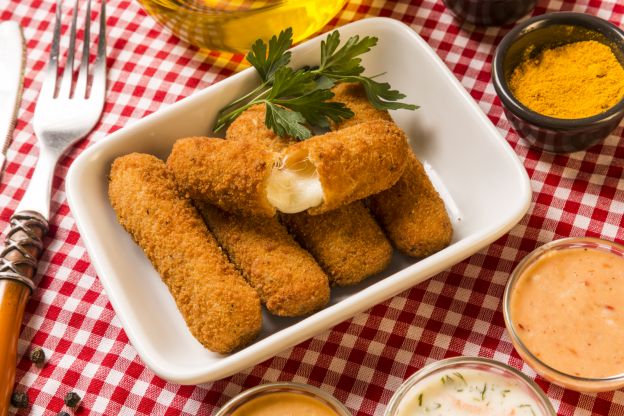 Croquetas de garbanzos y queso