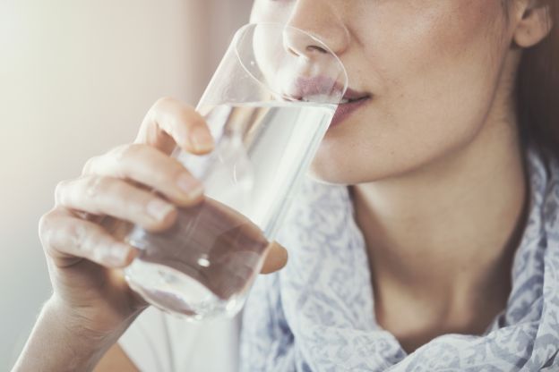 Agua en la comida