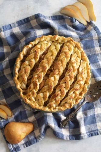 Tarta de peras y nuez