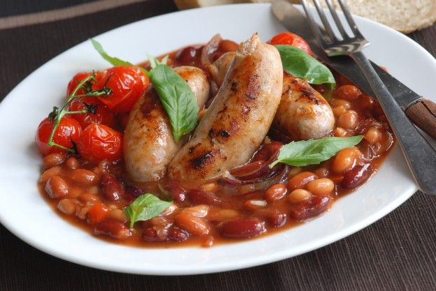 Salchichas con frijoles rojos