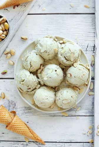 Helado de pistacho y almendra