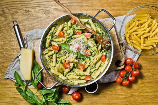 Pasta de tomate y espinaca