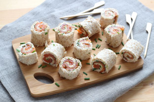 Rollitos de salmón con queso fresco