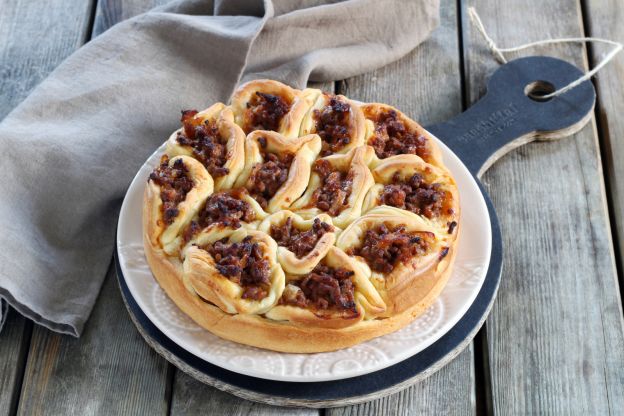 Tarta de carne con tomate