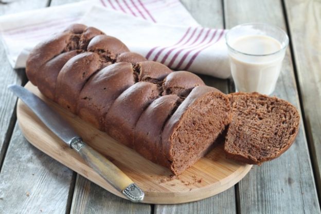 Brioche trenzado de chocolate