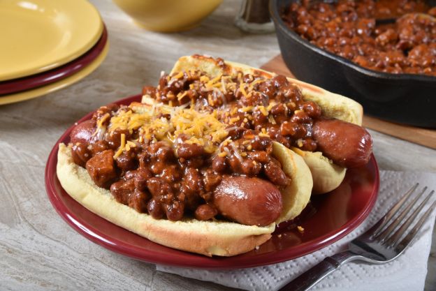 Hot dogs con chili