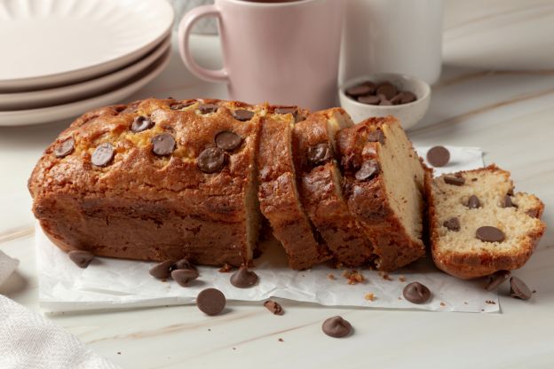 Bizcocho de avellana con pepitas de chocolate