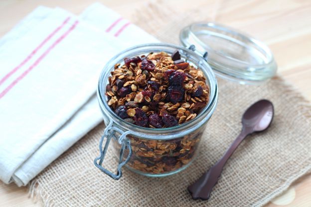 Granola casera con pepitas de chocolate