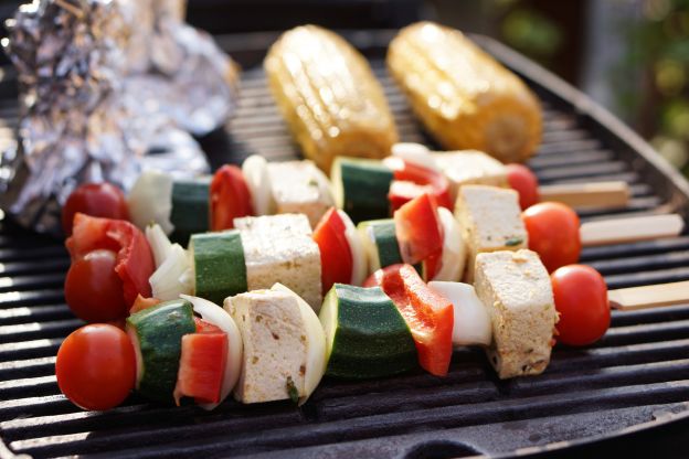 Brochetas de tofu