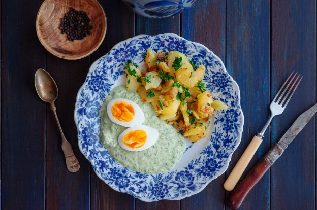 Patatas con salsa cremosa de perejil