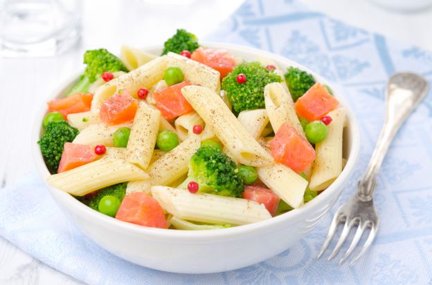 Ensalda de penne con salmón