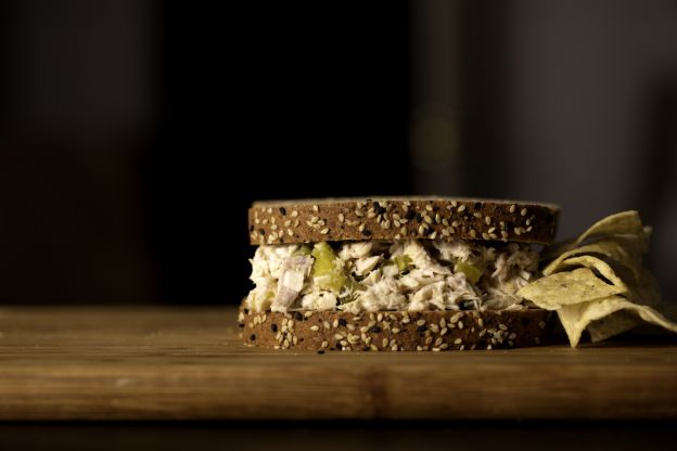 Sándwiches de ensaladilla de atún