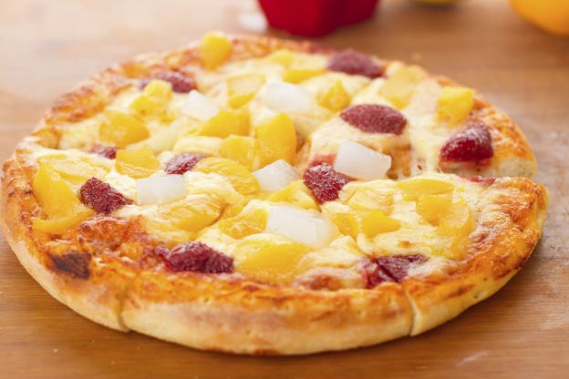 3. Pizza con piña