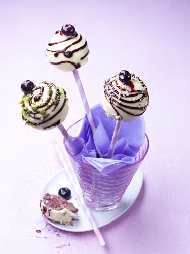 Cake pops de arándanos