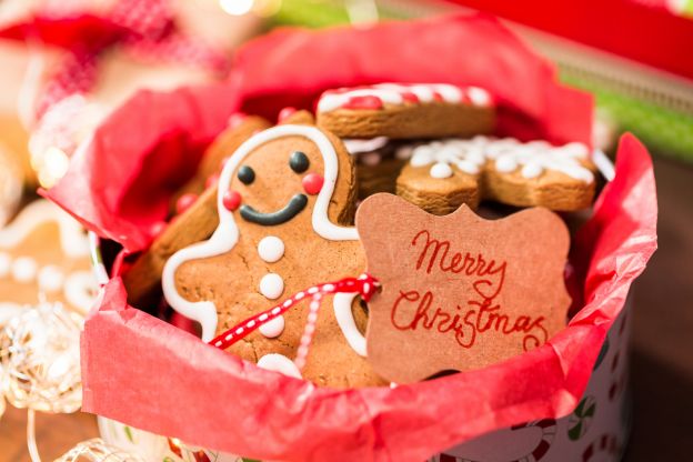 Galletas de Navidad para colgar en el árbol