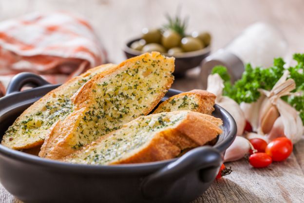 PAN DE AJO CON QUESO