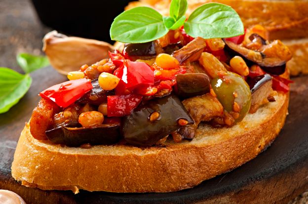 Tostadas con caponata