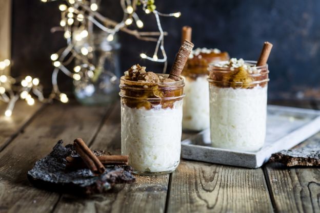 Arroz con leche y manzana caramelizada