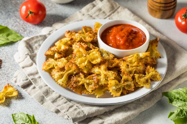 Pasta crujiente en freidora de aire