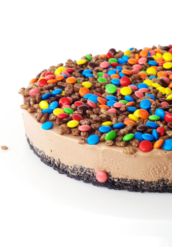 Tarta helada de chocolate, caramelo y M&M's