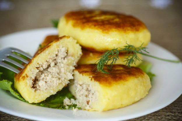 Croquetas de patata rellenas de carne