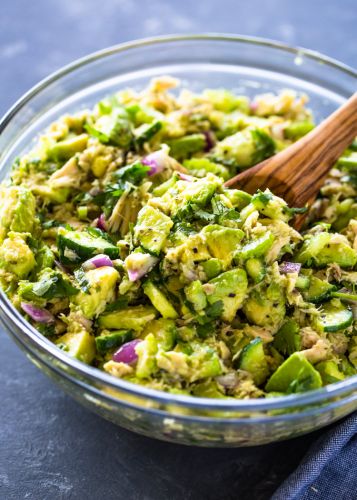 Ensalada de atún con aguacate