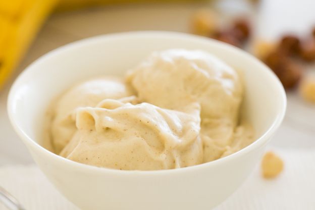 Helado de vainilla y nueces de Macadamia