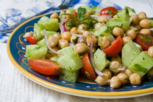 Ensalada mediterránea de garbanzos