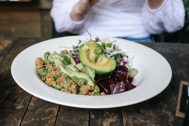 Ensalada de quinoa y remolacha