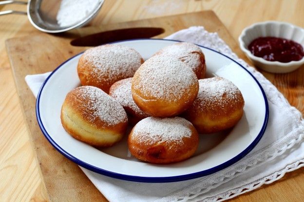 BOLLOS RELLENOS DE MERMELADA