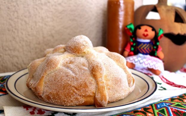 PAN DE MUERTO