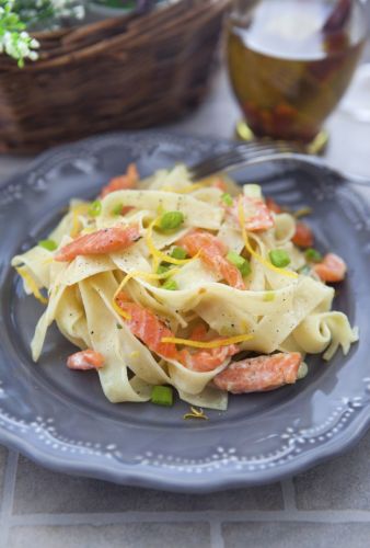 Pasta con salmón ahumado