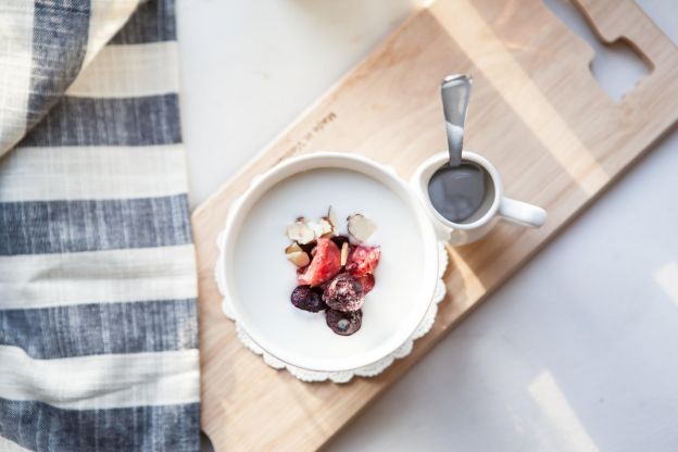 Yogur con frutos rojos