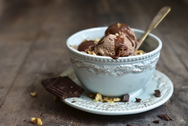 Helado de chocolate