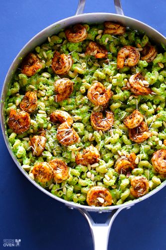 Pasta al pesto de espárragos y espinacas