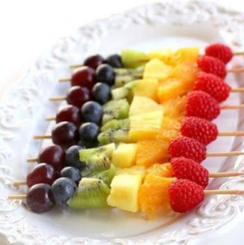 Brochettes de fruta