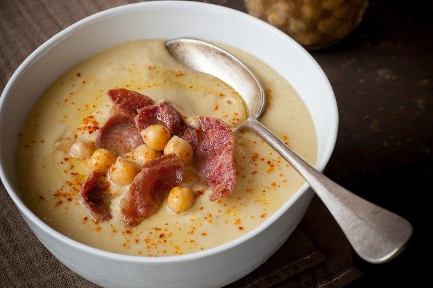 Sopa de patata, garbanzo y jamón