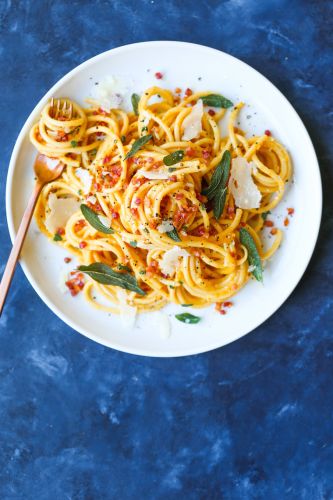 Carbonara de calabaza de verano