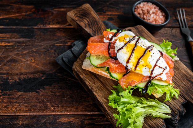 Huevos con salmón