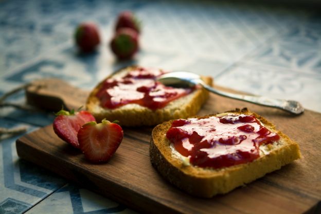 Tostadas con mermelada