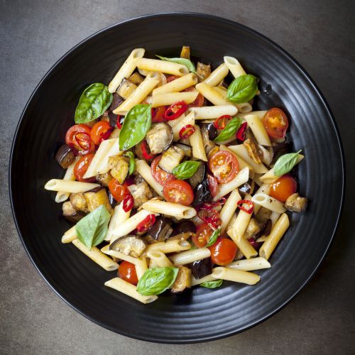 Pasta salteada con verduras