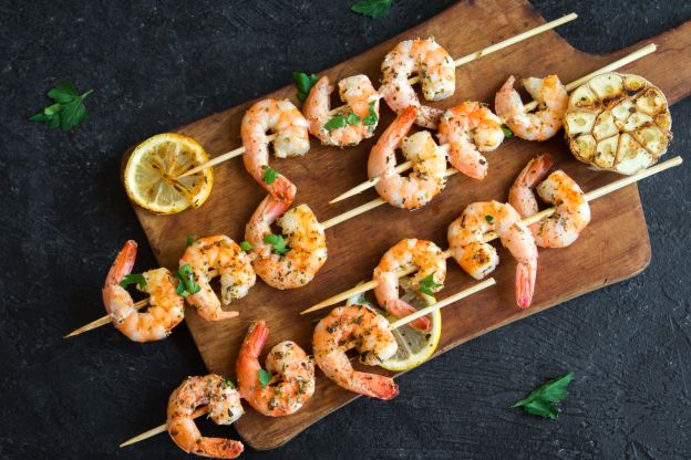 Brochetas de gambas