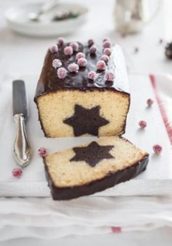 Pastel de naranja con estrella de chocolate