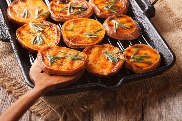 BATATAS TOSTADAS CON SEMILLAS DE SÉSAMO