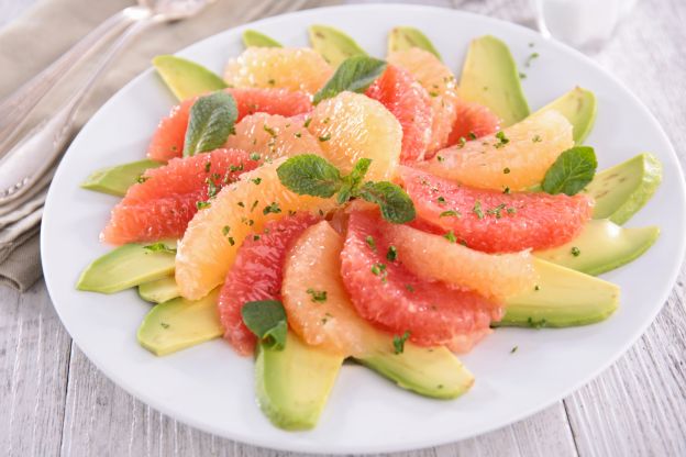 Ensalada de pomelo y aguacate