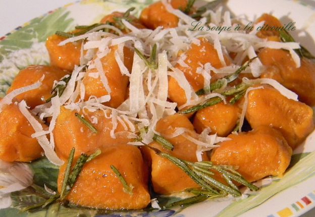 Ñoquis de calabaza con mantequilla de romero