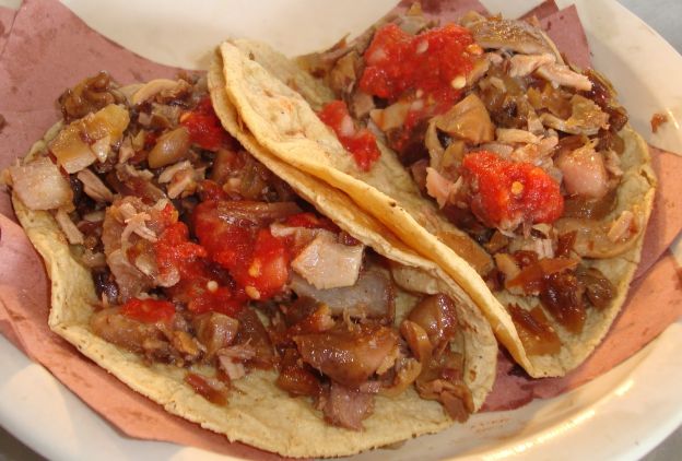 Tacos de chicharrón de montemorelos