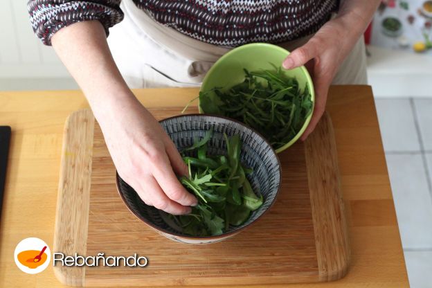 Preparar una base de hojas verdes